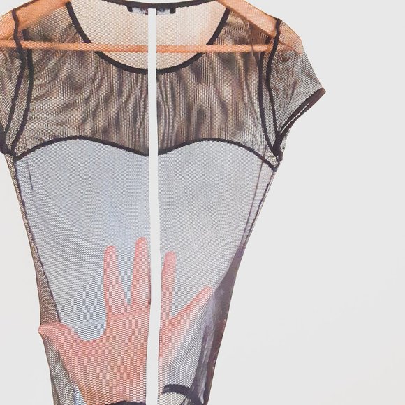 BEBE Tiger Print & Lace top Like NEW - Picture 3 of 6